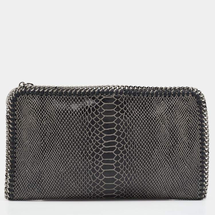مملوكة مسبقًا Stella McCartney Grey Python Embossed Falabella Clutch