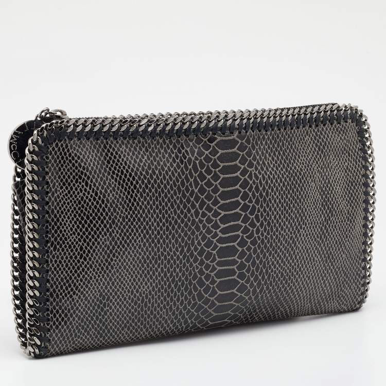 مملوكة مسبقًا Stella McCartney Grey Python Embossed Falabella Clutch