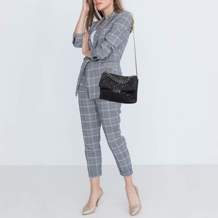مملوكة مسبقًا Stella McCartney Blue Quilted Faux Suede Medium Beckett Chain Bag
