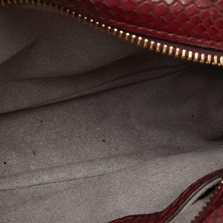 مملوكة مسبقًا Stella McCartney Burgundy Python Embossed Faux Leather Star Crossbody Bag