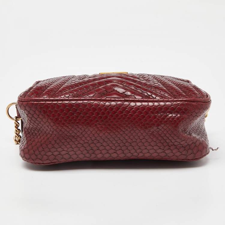 مملوكة مسبقًا Stella McCartney Burgundy Python Embossed Faux Leather Star Crossbody Bag