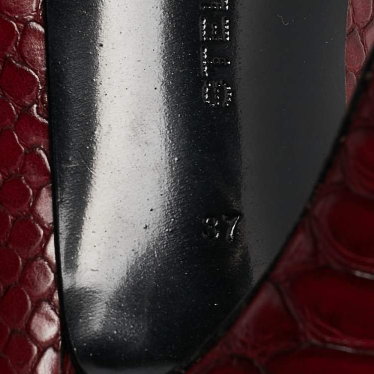 Pre Owned Stella McCartney Red Python Embossed Leather  V Neck Pointed Toe Pumps Size 37