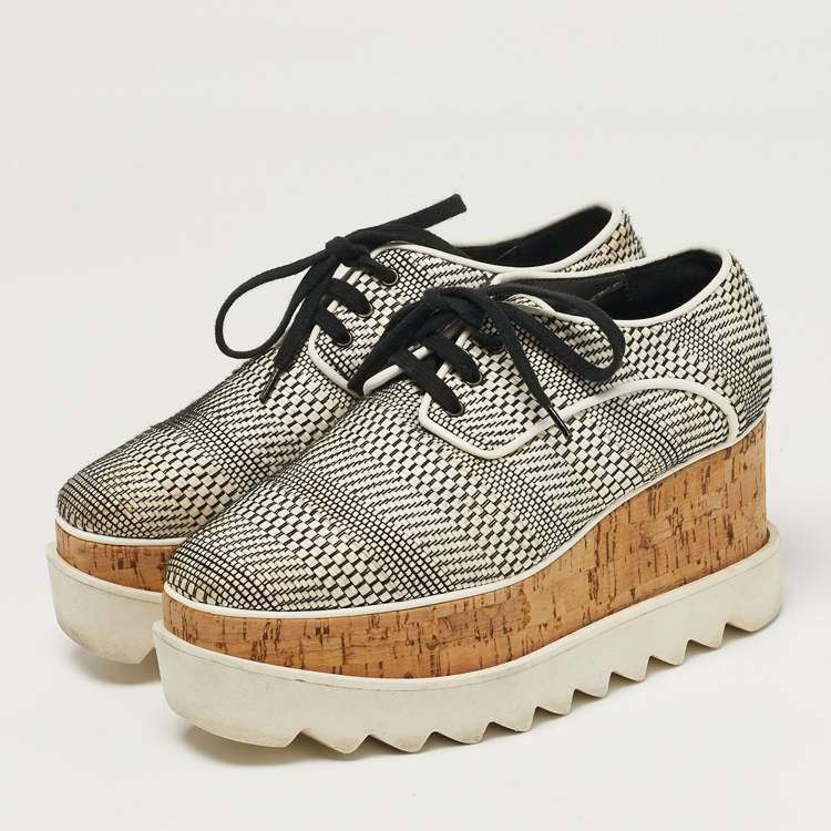 Pre Owned Stella McCartney Elyse Star Size 35 White/Black Faux Leather and Mesh Wedge Sneakers