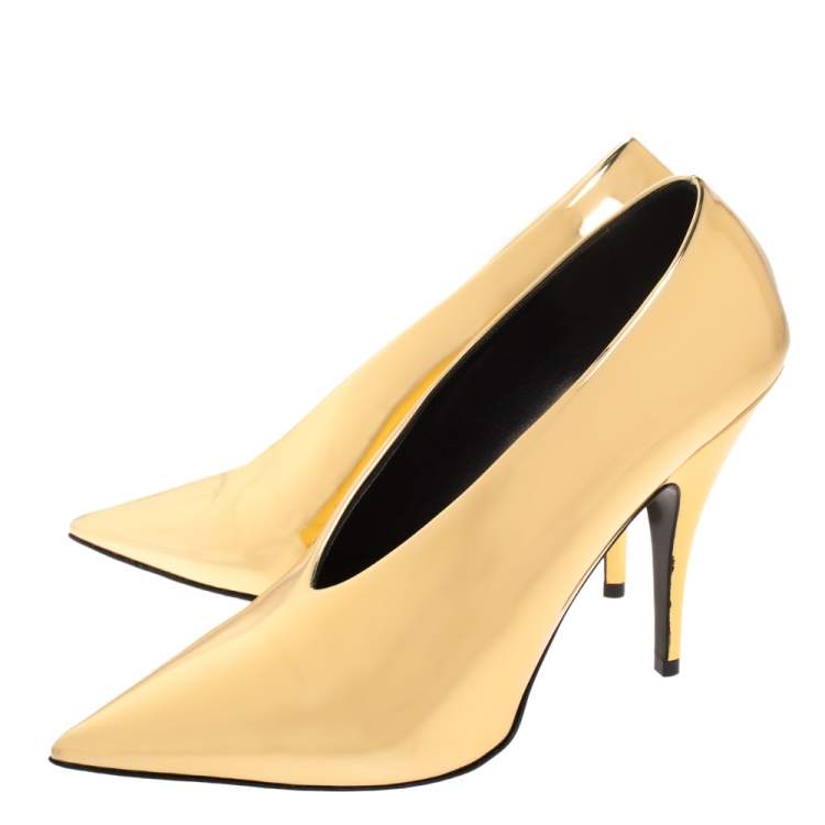 Pre Owned Stella McCartney Metallic Gold Faux Patent Leather V Neck Pointed Toe Pumps Size 38
