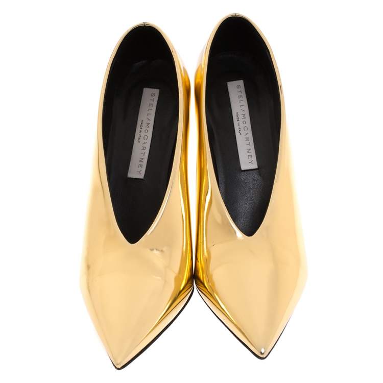 Pre Owned Stella McCartney Metallic Gold Faux Patent Leather V Neck Pointed Toe Pumps Size 38