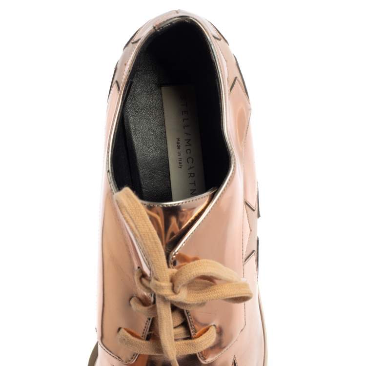 مملوكة مسبقًا Stella McCartney Rose Gold Faux Patent Leather Elyse Star Platform Sneakers Size 38.5