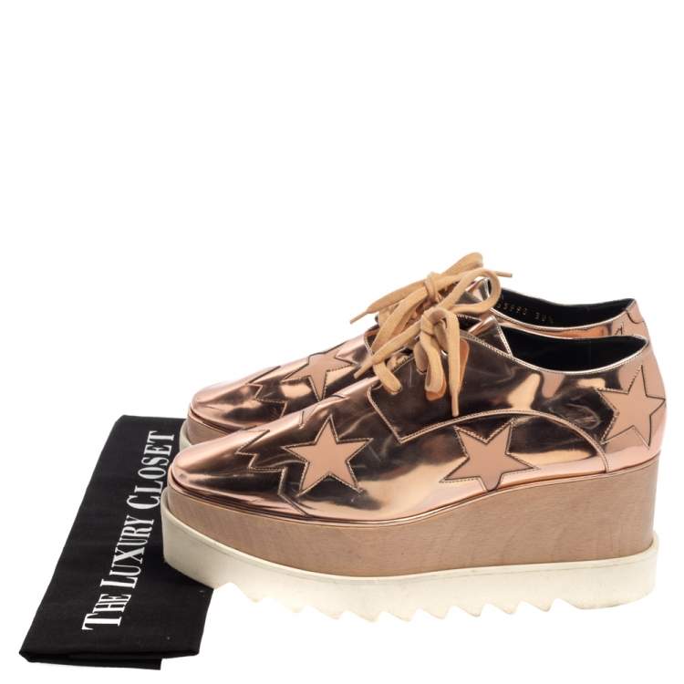 مملوكة مسبقًا Stella McCartney Rose Gold Faux Patent Leather Elyse Star Platform Sneakers Size 38.5