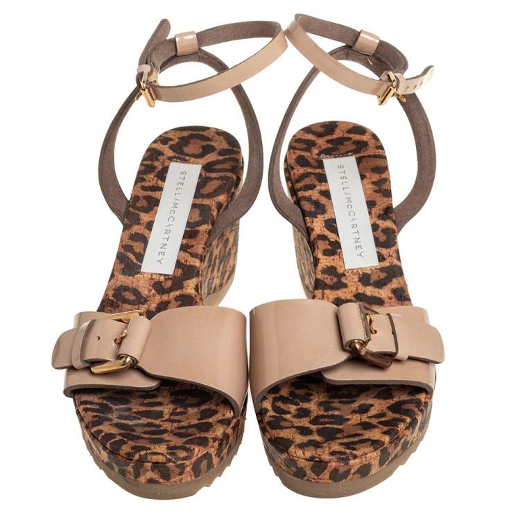 Pre Owned Stella McCartney Beige Faux Patent Leather Linda Leopard Print Cork Wedge Sandals Size 36