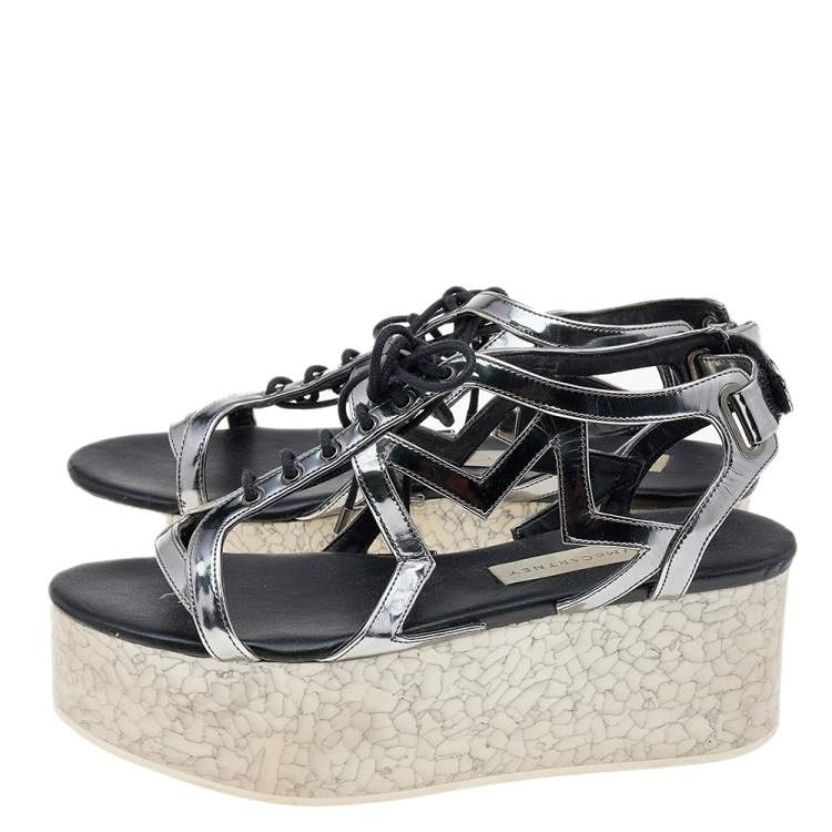 مملوكة مسبقًا Stella McCartney Metallic Grey Faux Leather Hackney Platform Sandals Size 36