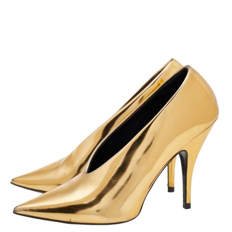 Pre Owned Stella McCartney Metallic Gold Faux Patent Leather V Neck Pointed Toe Pumps Size 36