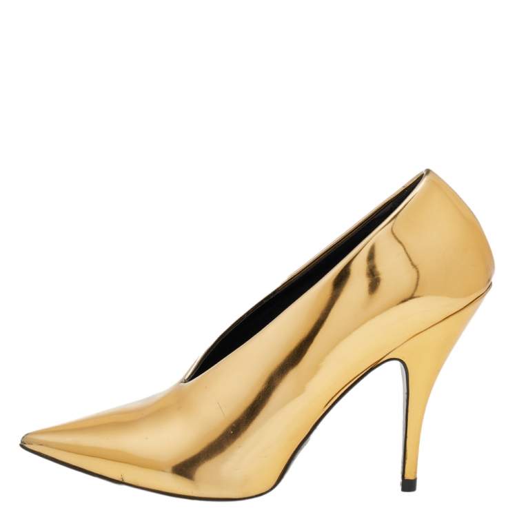 Pre Owned Stella McCartney Metallic Gold Faux Patent Leather V Neck Pointed Toe Pumps Size 36
