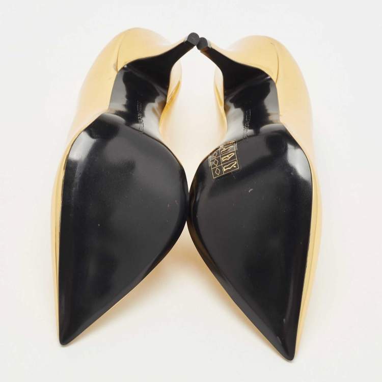 Pre Owned Stella McCartney Metallic Gold Faux Patent Leather V Neck Pointed Toe Pumps Size 38