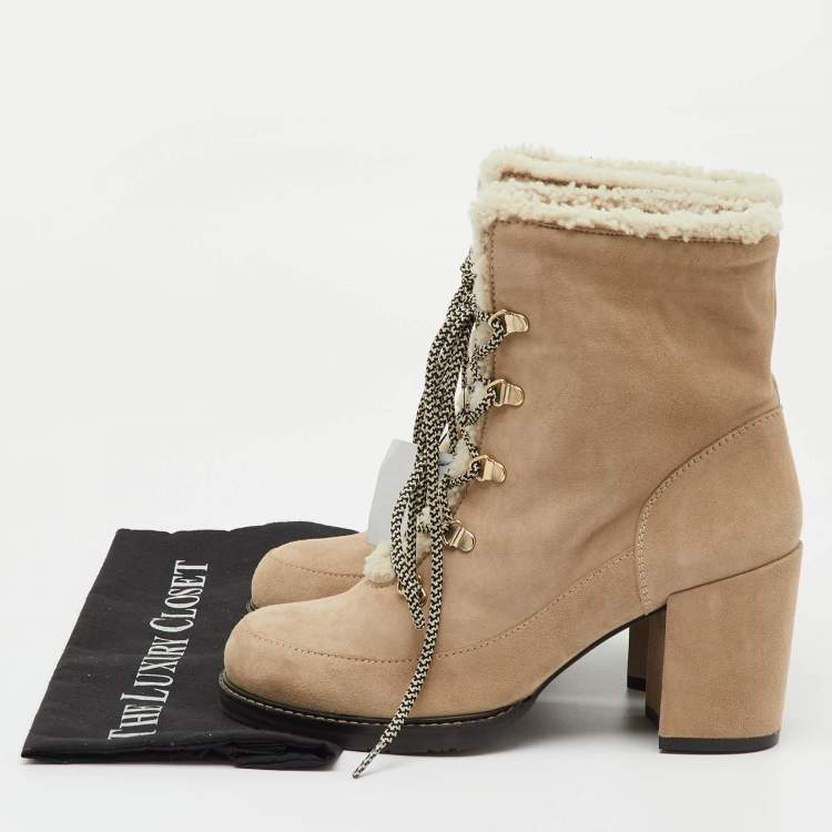 Pre Owned Stuart Weitzman Beige Suede and Shearling Fur Yukon Lace Up Ankle Boots Size 41