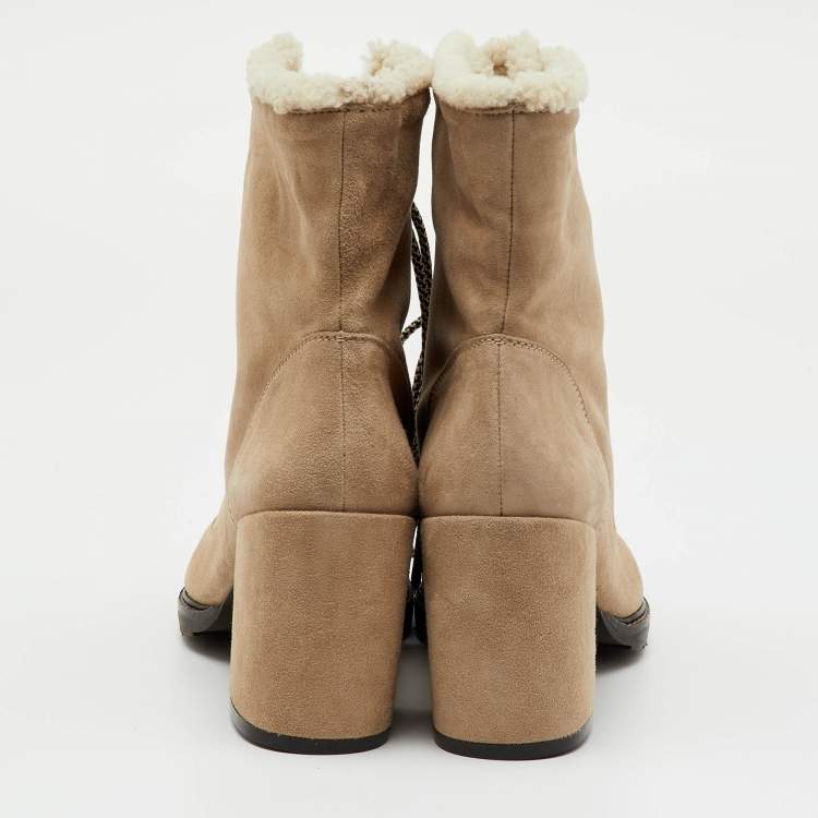 Pre Owned Stuart Weitzman Beige Suede and Shearling Fur Yukon Lace Up Ankle Boots Size 41