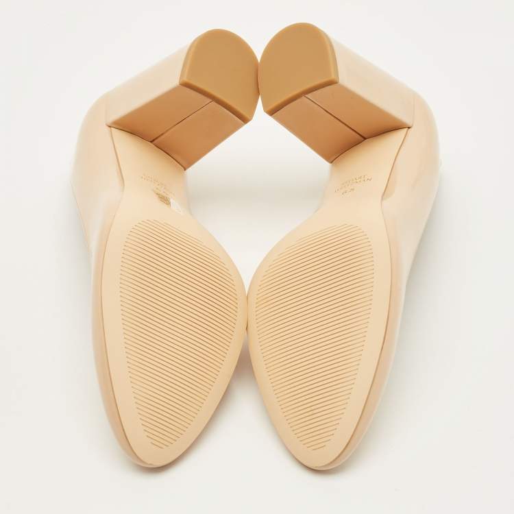 Pre Owned Stuart Weitzman Ariana Size 37 Beige Patent Leather Block Heel Pumps