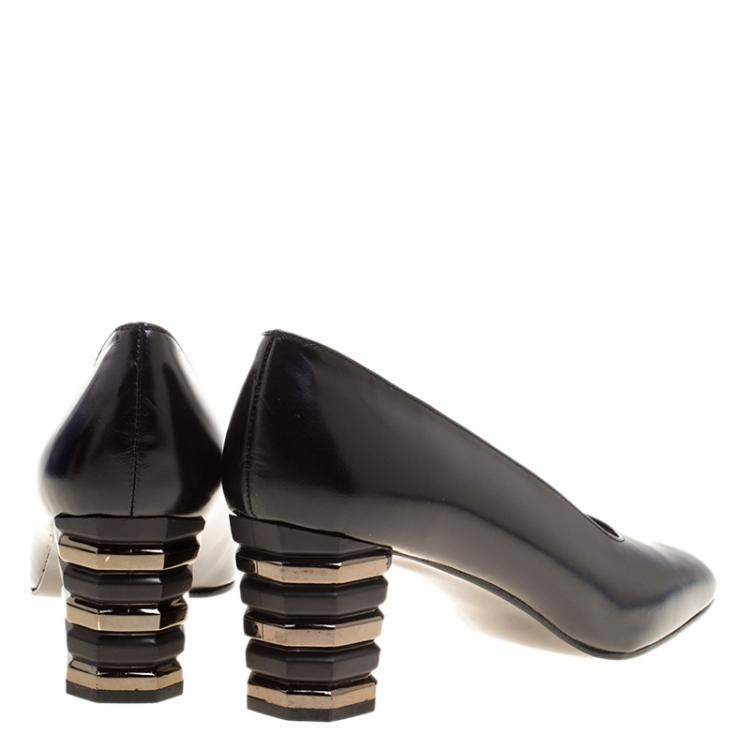 Pre Owned Stuart Weitzman Black Leather Tiered Heel Pumps Size 38.5
