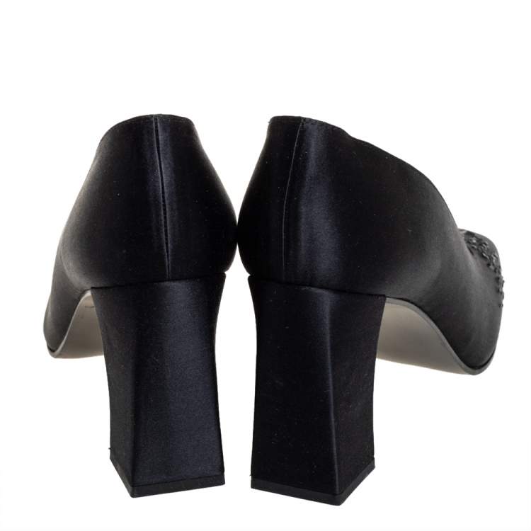 Pre Owned Stuart Weitzman Black Satin Embellished Pumps Size 39.5