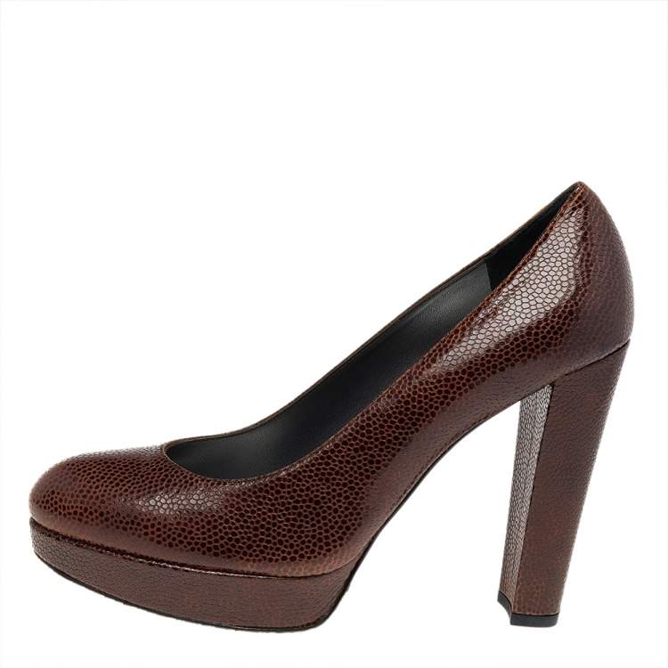 Pre Owned Stuart Weitzman Brown Embossed Leather Platform Pumps Size 41