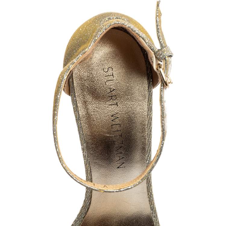 مملوكة مسبقًا Stuart Weitzman Grey/Silver Fabric Nudist  Ankle Strap Open Toe Sandals Size 39