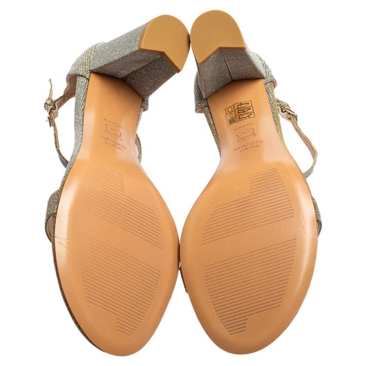 مملوكة مسبقًا Stuart Weitzman Grey/Silver Fabric Nudist  Ankle Strap Open Toe Sandals Size 39