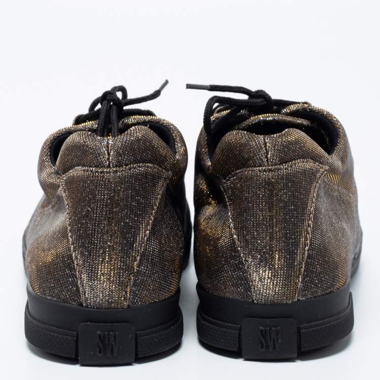 Pre Owned Stuart Weitzman Gold Lurex Fabric Lace-Up Sneakers Size 37