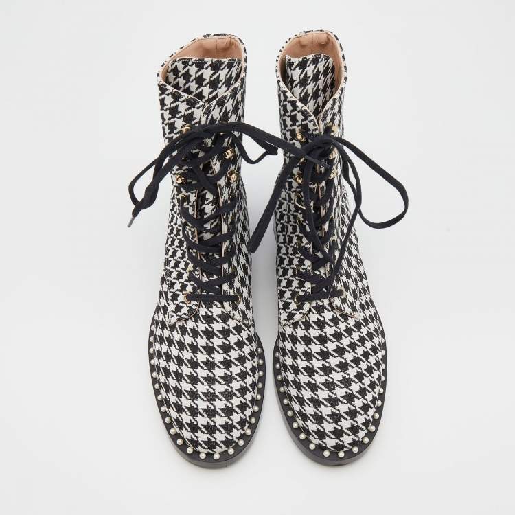Pre Owned Stuart Weitzman Black/White Houndstooth Fabric Lace Up Ankle Length Boots Size 38.5