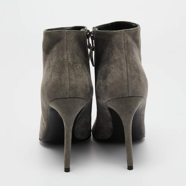 Pre Owned Stuart Weitzman Grey Suede Ankle Boots Size 40