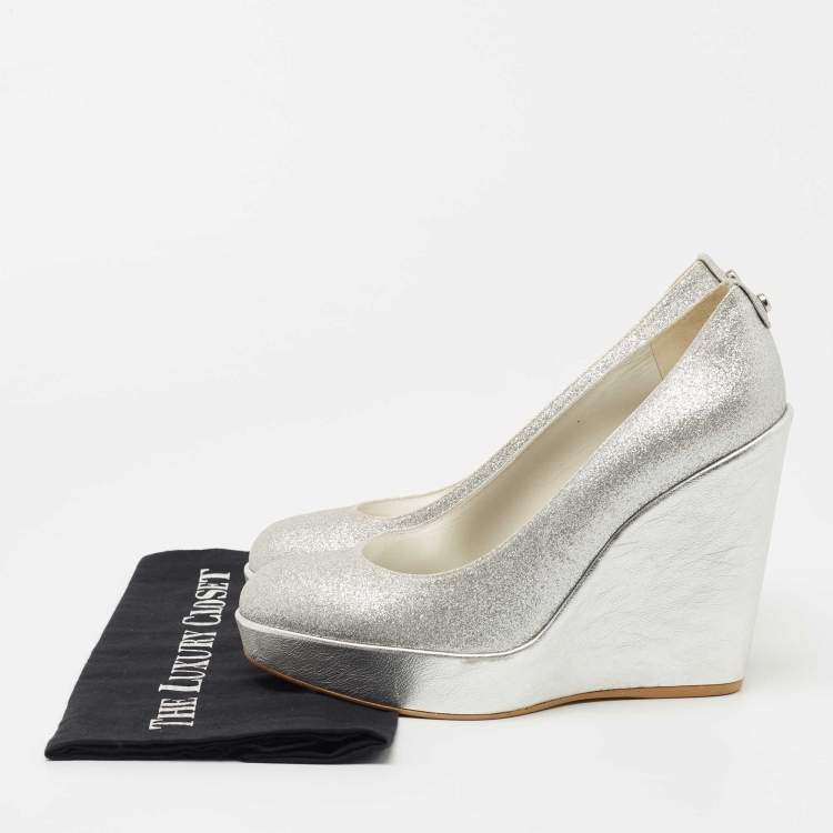 Pre Owned Stuart Weitzman Silver Leather and Glitter Wedge Pumps Size 39 