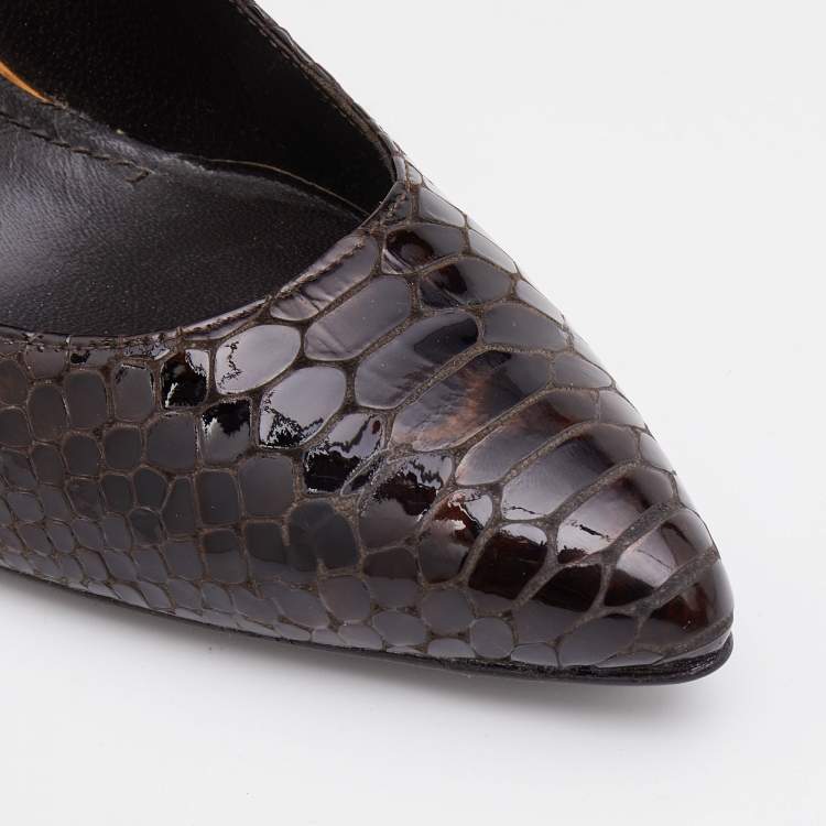 Pre Owned Stuart Weitzman Dark Brown Python Embossed Patent Leather Pointed Toe Pumps Size 39.5