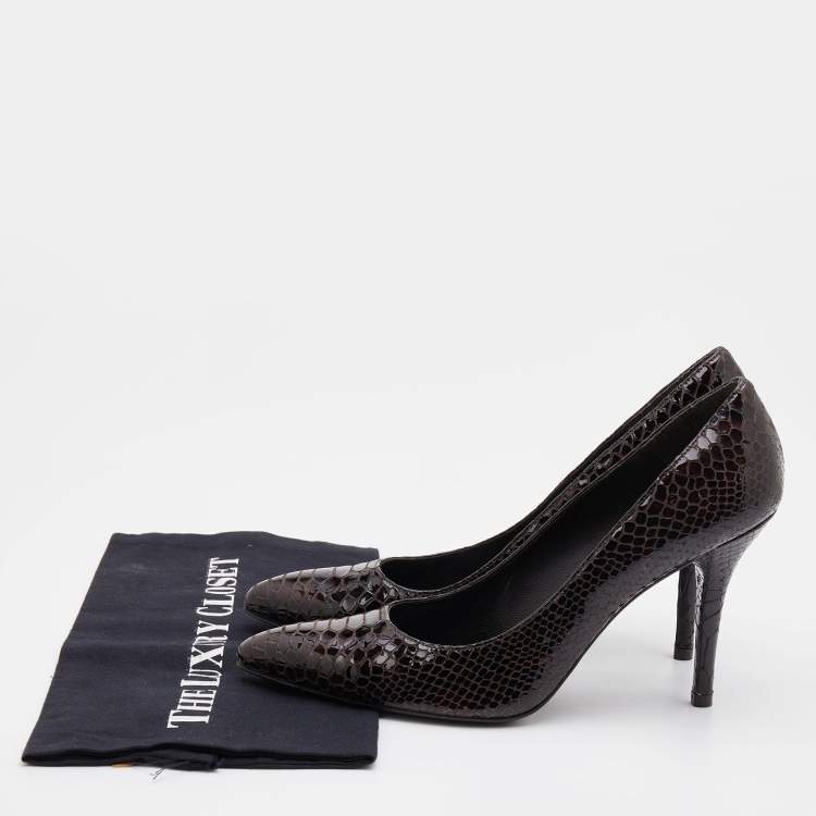 Pre Owned Stuart Weitzman Dark Brown Python Embossed Patent Leather Pointed Toe Pumps Size 39.5