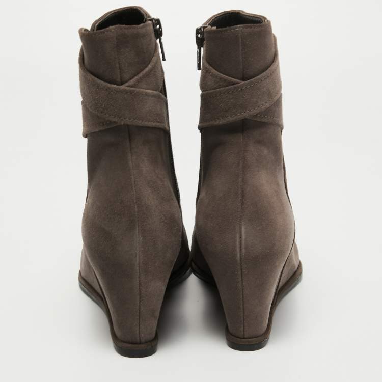 Pre Owned Stuart Weitzman Brown Suede Wedge Ankle Boots Size 39