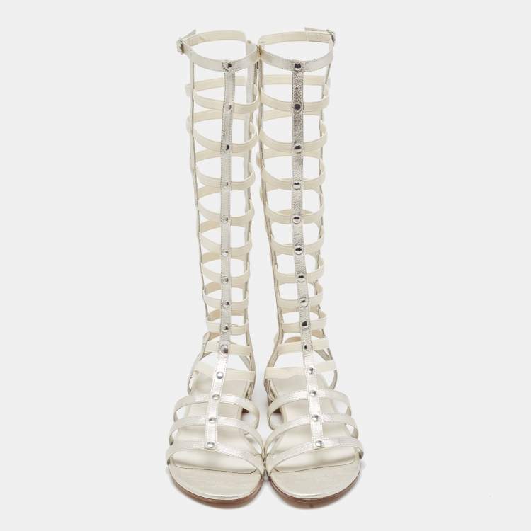 Pre Owned Stuart Weitzman Silver Leather And Elastic Gladiator Flat Sandals Size 36