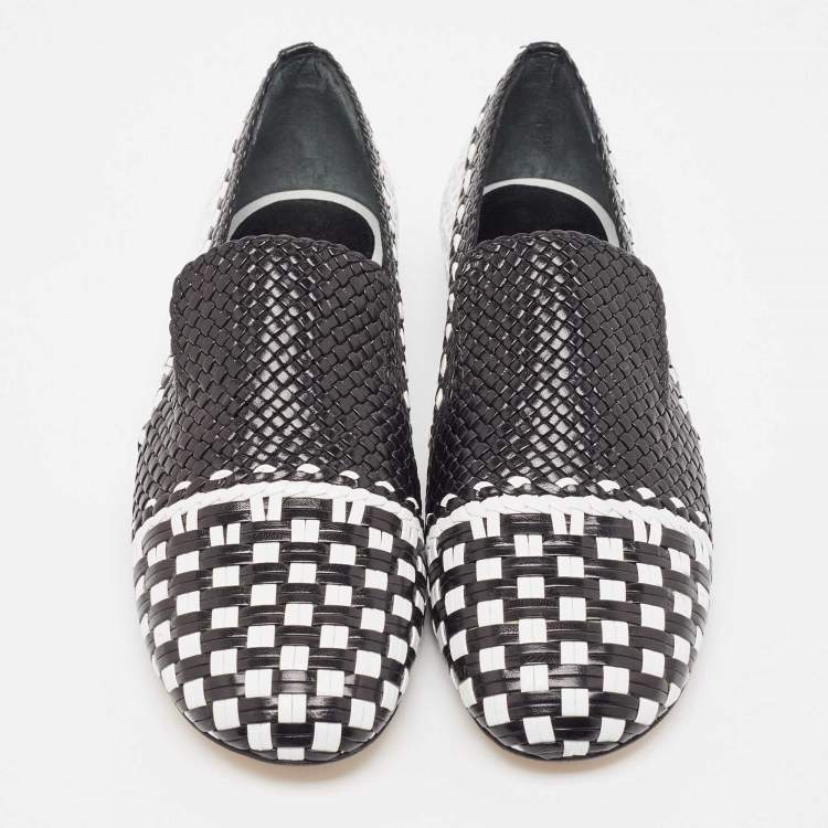 Pre Owned Stuart Weitzman Black/White Woven Leather Riviera Smoking Slippers Size 36