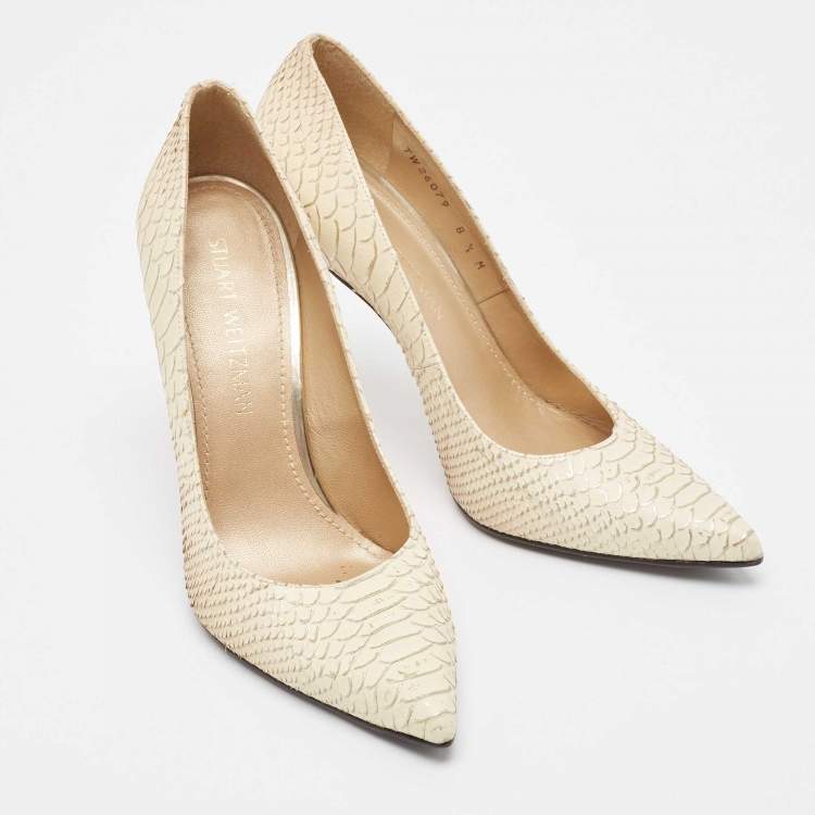 Pre Owned Stuart Weitzman Cream Embossed Python Pointed Toe Pumps Size 39