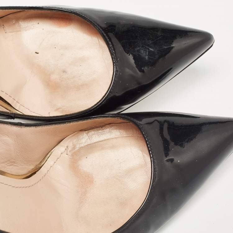 Pre Owned Stuart Weitzman Black Patent Leather Pointed Toe Pumps Size 38