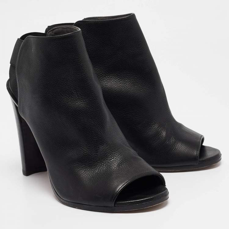 Pre Owned Stuart Weitzman Black Leather Cutout Elastic Booties Size 39