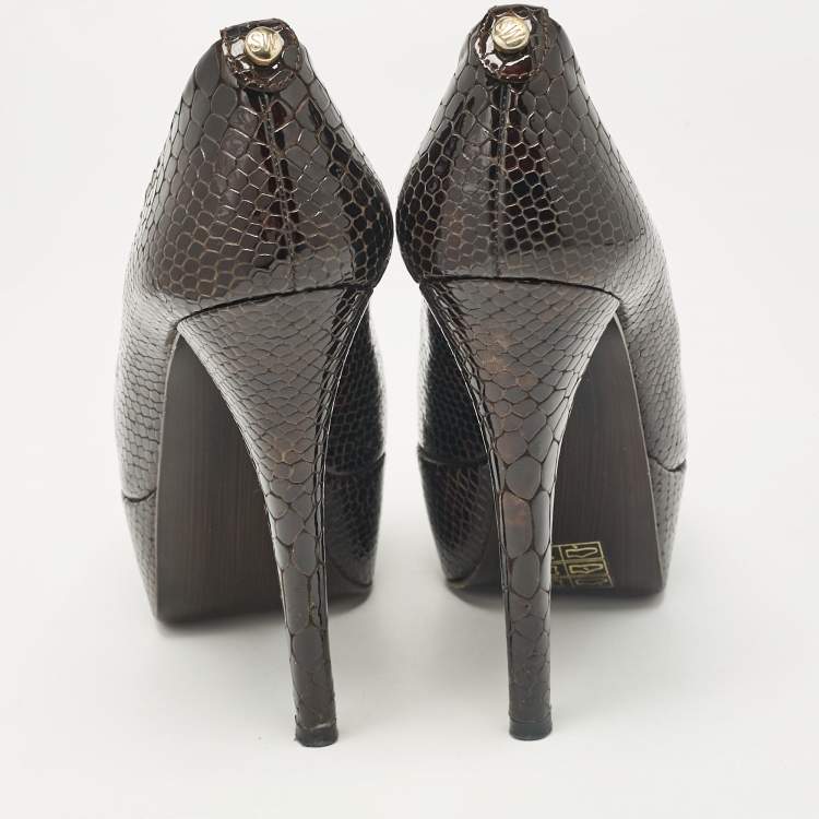 Pre Owned Stuart Weitzman Brown Croc Embossed Patent Leather Peep Toe Pumps Size 36.5