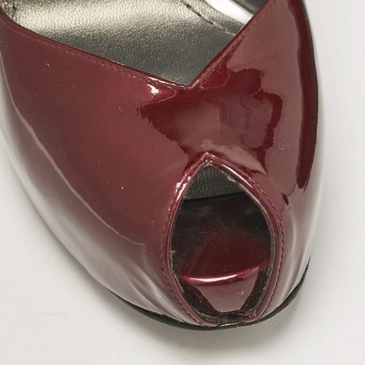 Pre Owned Stuart Weitzman Burgundy Patent Leather Peep Toe Pumps Size 39.5