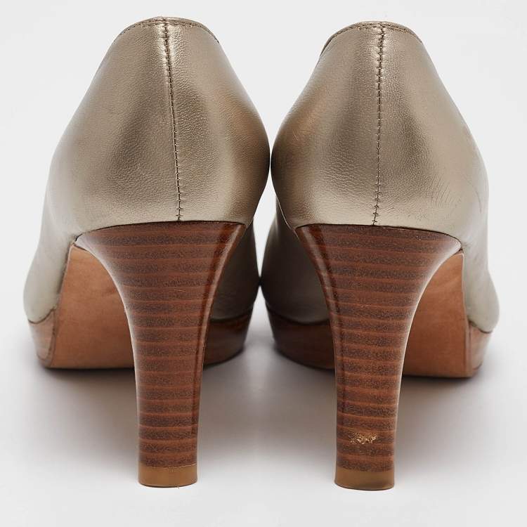 Pre Owned Stuart Weitzman Metallic Leather Peep Toe Pumps Size 37.5