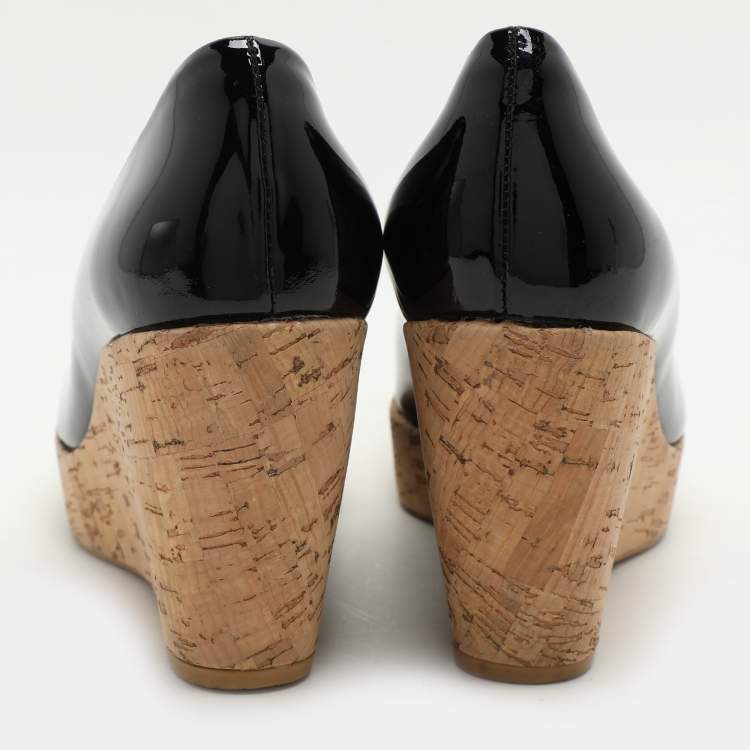 Pre Owned Stuart Weitzman Black Patent Leather Cork Wedge Pumps Size 40