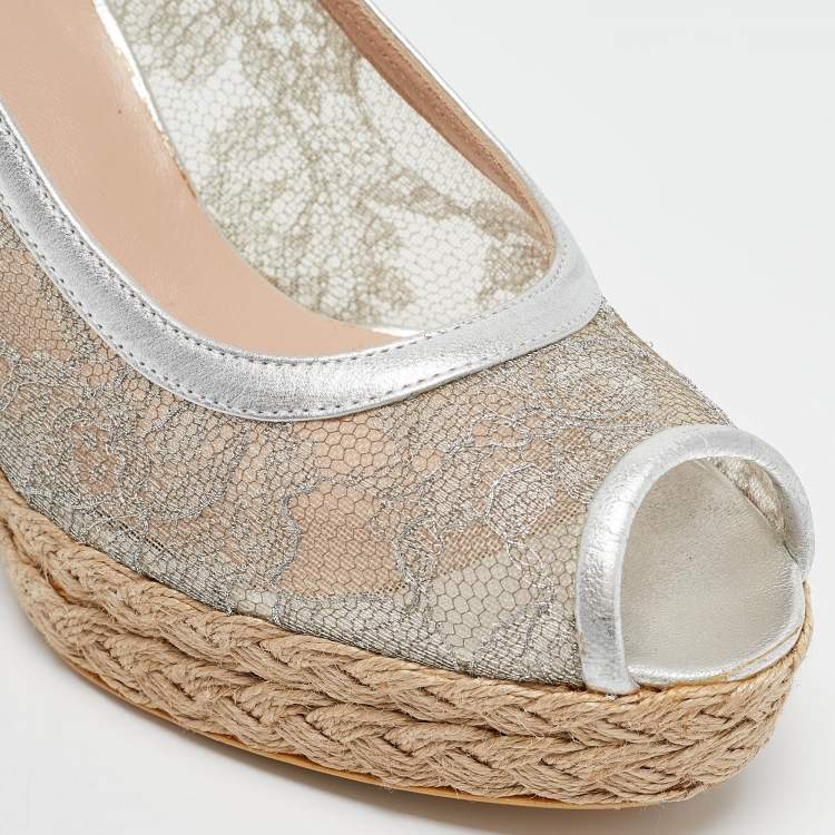 Pre Owned Stuart Weitzman Silver Lace and Leather Wedge Sandals Size 38