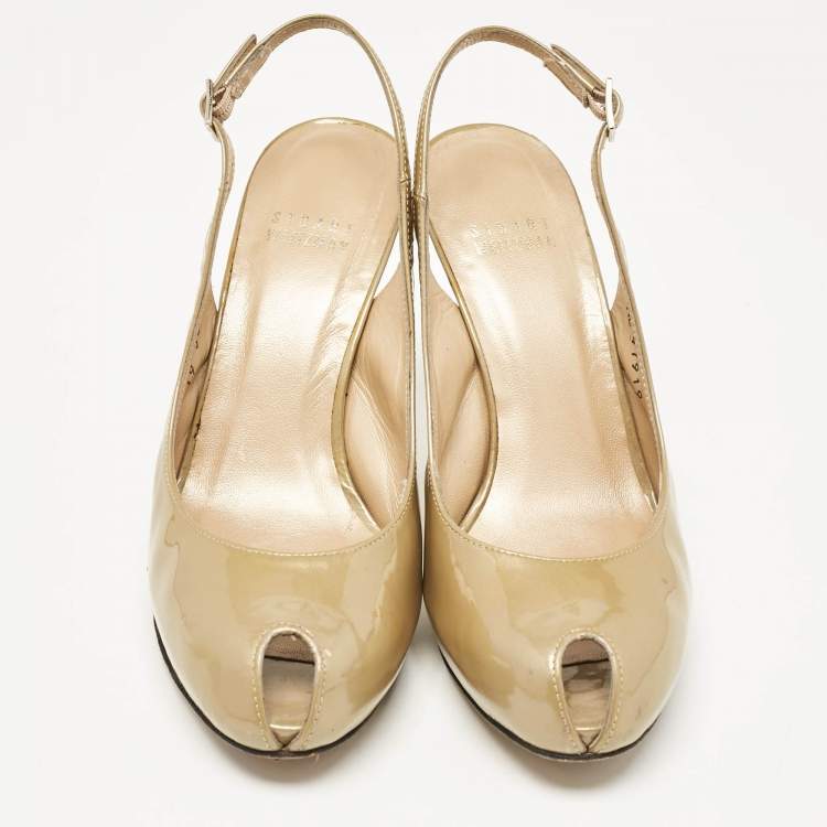 Pre Owned Stuart Weitzman Beige Patent Peep Toe Slingback Pumps Size 36