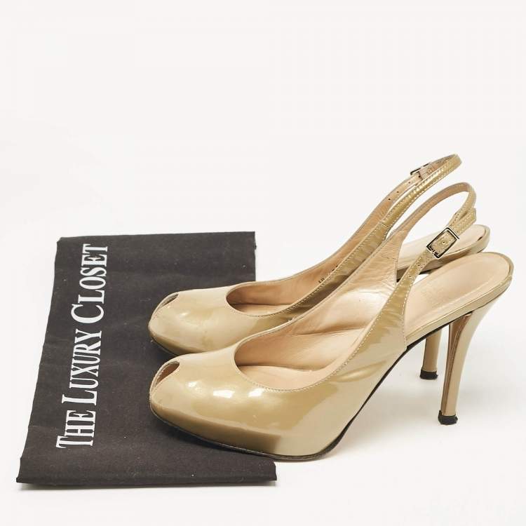 Pre Owned Stuart Weitzman Beige Patent Peep Toe Slingback Pumps Size 36