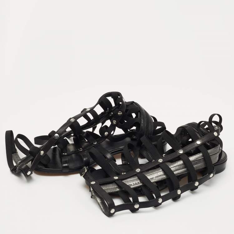Pre Owned Stuart Weitzman Black Leather Aphrodite Gladiator Flat Sandals Size 38.5 