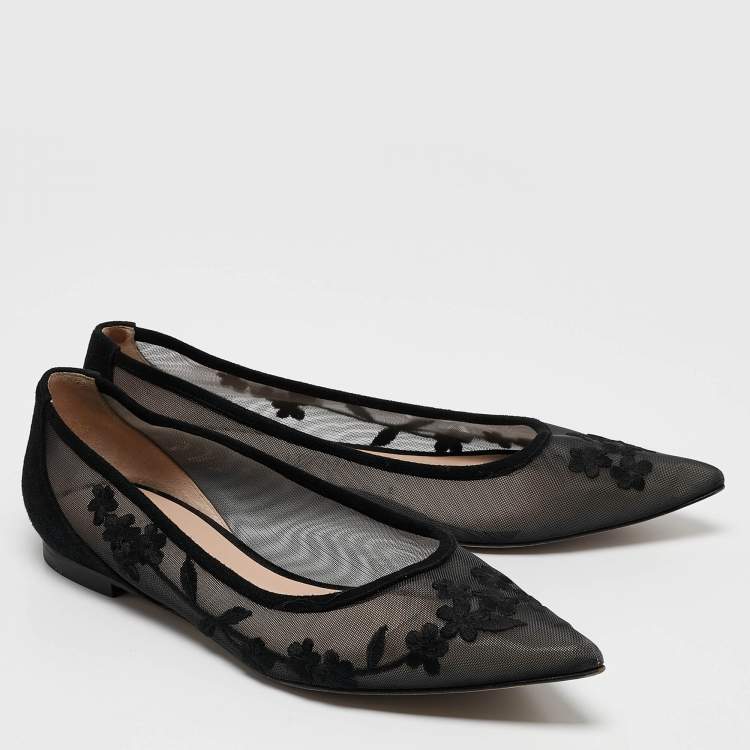 Pre Owned Stuart Weitzman Black Embroidered Mesh and Suede Pointed Toe Ballet Flats Size 39.5