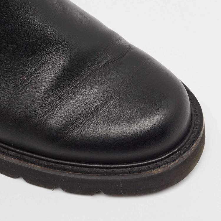 Pre Owned Stuart Weitzman Black Leather Chain Lift Booties Size 39