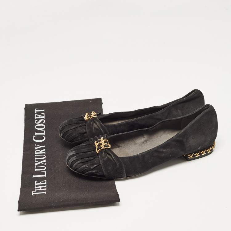 Pre Owned Stuart Weitzman Black Suede Chain Embellished Ballet Flats Size 37