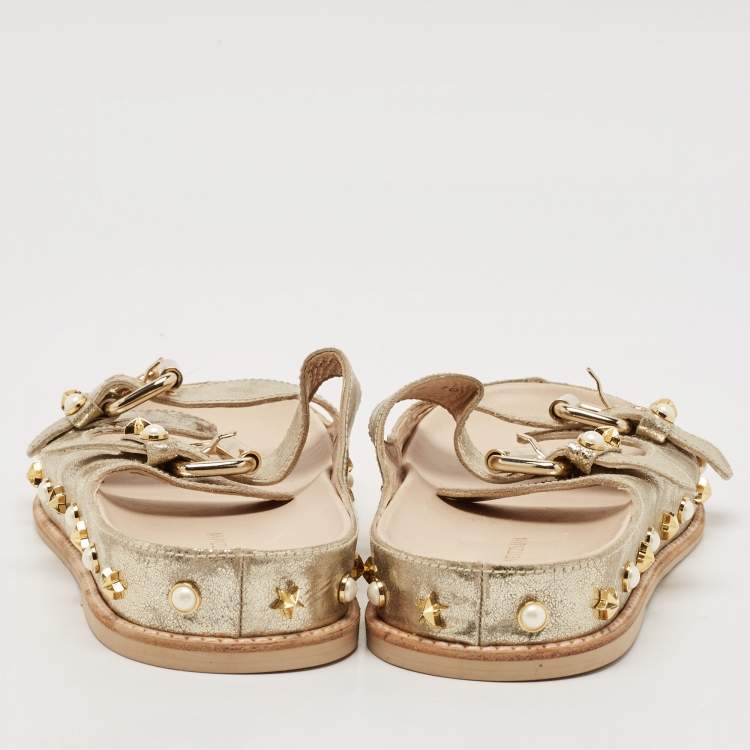 Pre Owned Stuart Weitzman Gold Texture Leather Embellished Slides Size 41