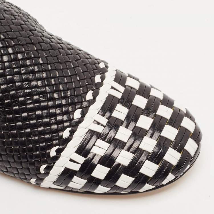 Pre Owned Stuart Weitzman Black/White Woven Leather Riviera Smoking Slippers Size 34.5