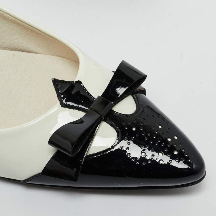 Pre Owned Stuart Weitzman White/Black Patent Leather Pointed Toe Ribbon Ballet Flats Size 39